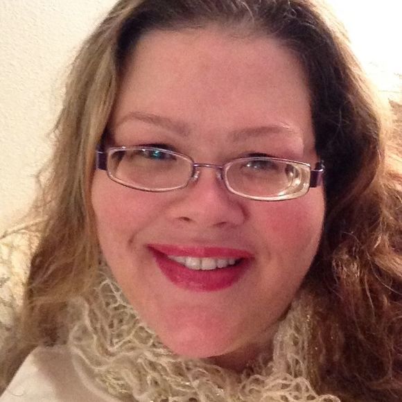 Meet your Posher, Karen - Picture 1 of 1